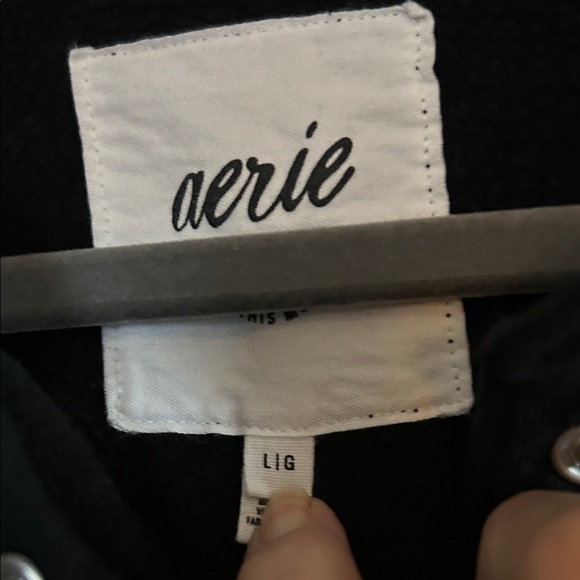 Aerie Black Sweatshirt - Picture 2 of 7